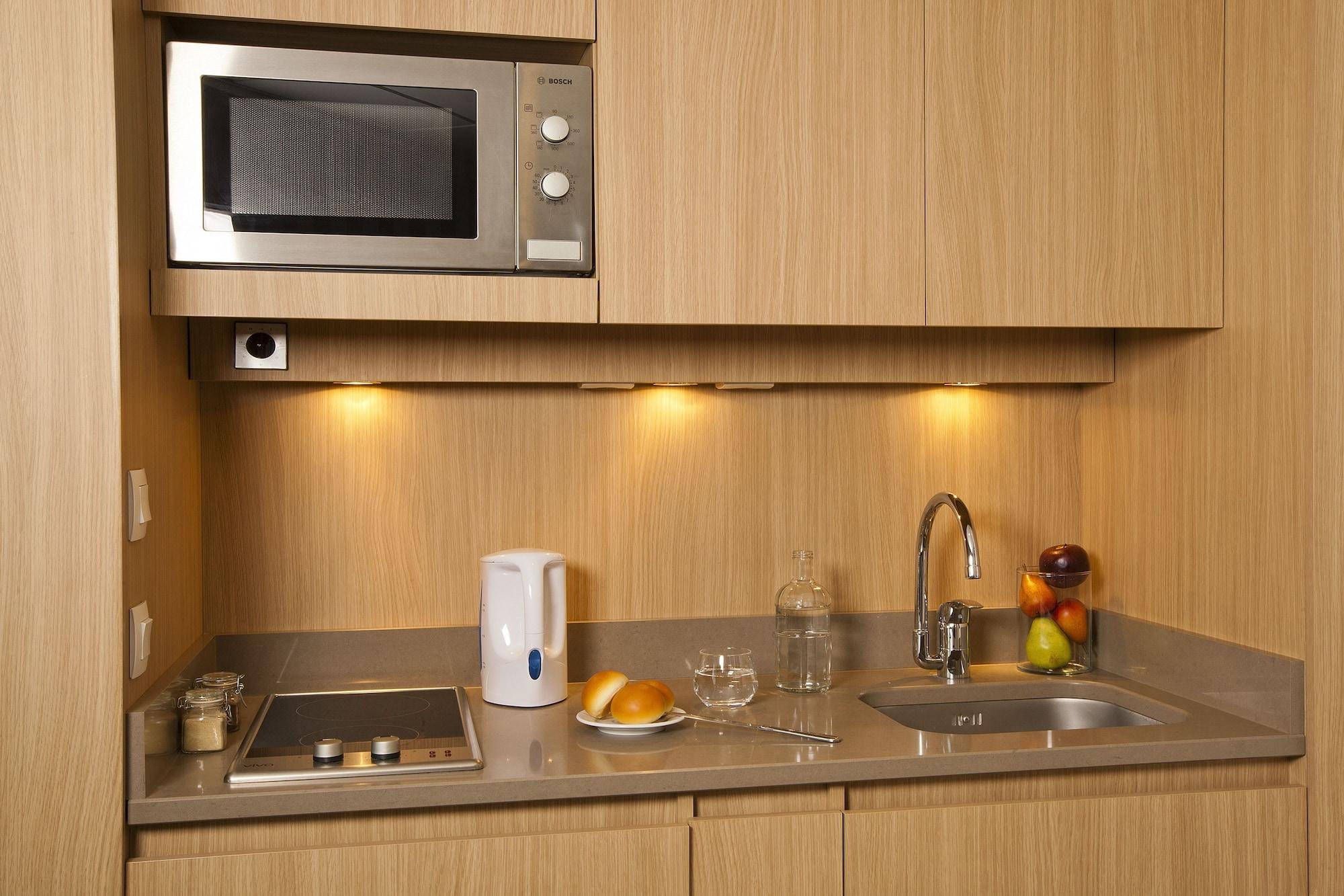 Aparthotel Residhome Berges De La Loire 4*