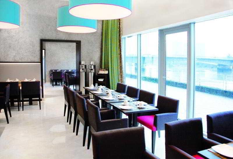 Residhome Berges De La Loire Aparthotel 4*